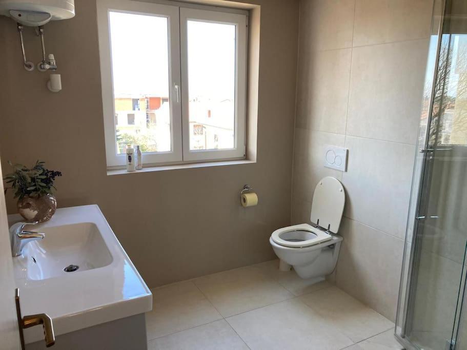Dachgeschoss-Apartment "Andemi" In Istrien Novigrad Istria Buitenkant foto